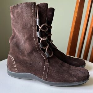 Tod's Suede Booties Leather Laces w/ Metal Branded Aglets EU 37.5 /US 7.5